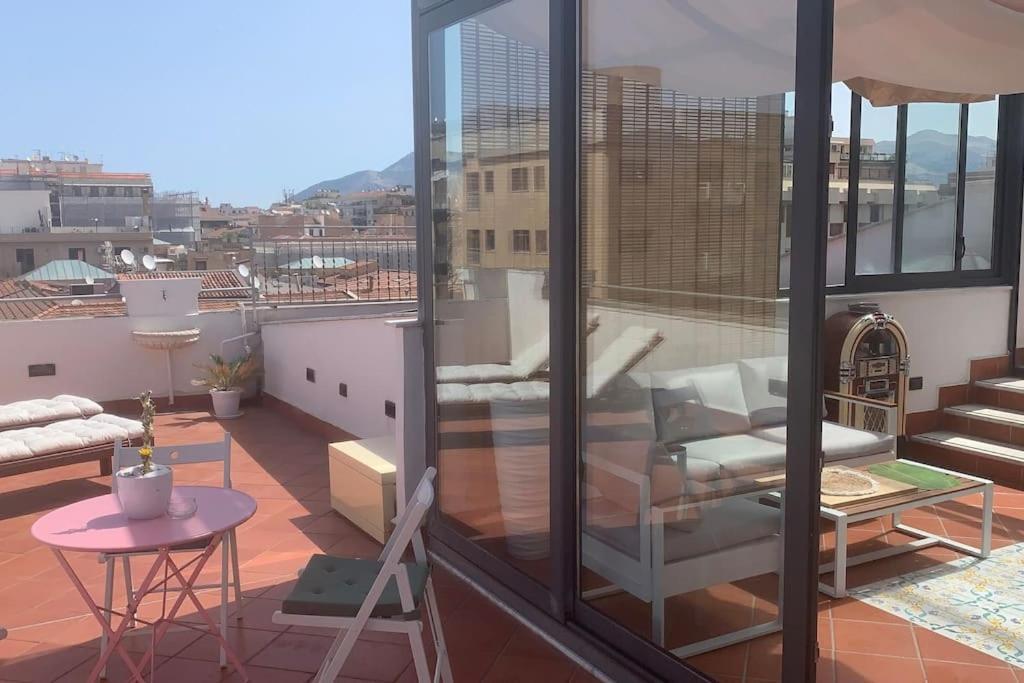 Rocca Politeama Attico Prestigioso Ed Eccitante. Apartment Palermo Bagian luar foto
