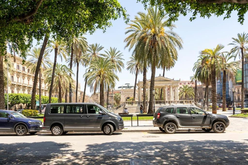 Rocca Politeama Attico Prestigioso Ed Eccitante. Apartment Palermo Bagian luar foto