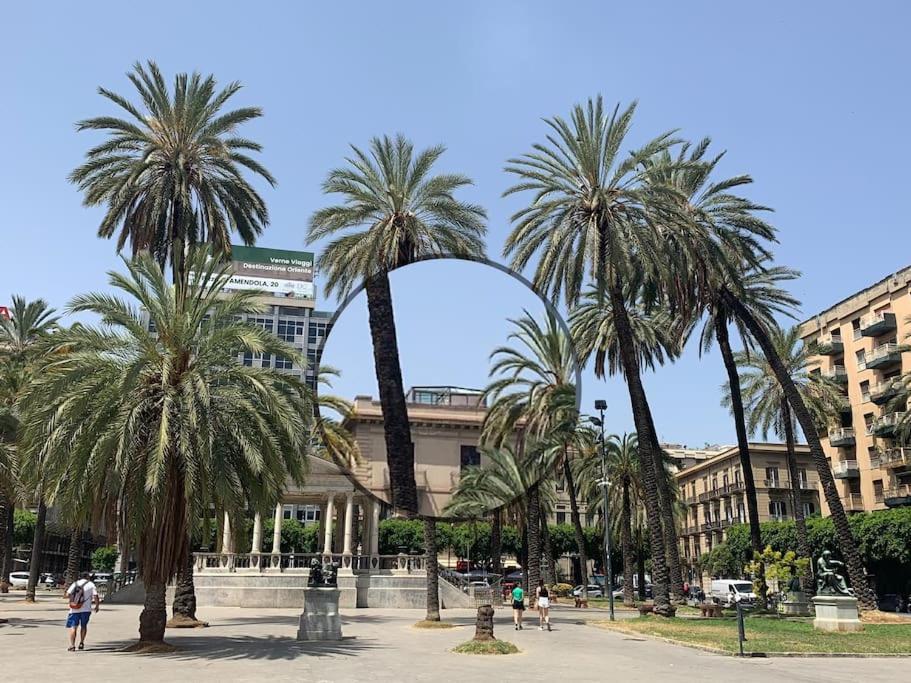 Rocca Politeama Attico Prestigioso Ed Eccitante. Apartment Palermo Bagian luar foto