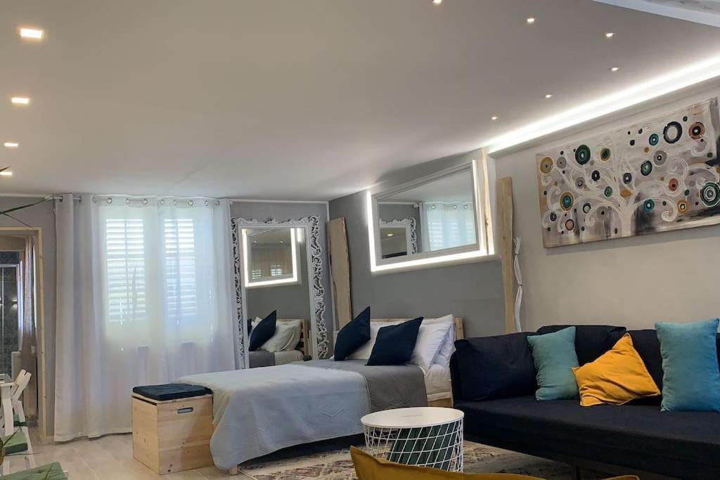 Rocca Politeama Attico Prestigioso Ed Eccitante. Apartment Palermo Bagian luar foto